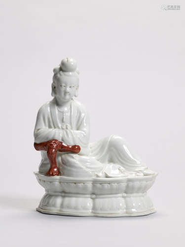 「大清雍正年製」款白瓷坐姿觀音