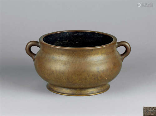 清中期（1776-1839） 铜双耳大香炉