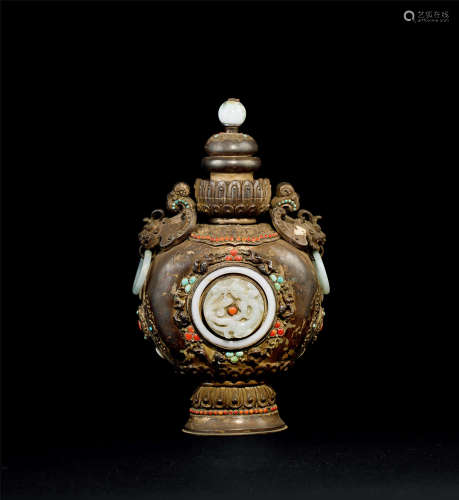 清乾隆（1736-1795） 银制双龙耳镶百宝盖壶
