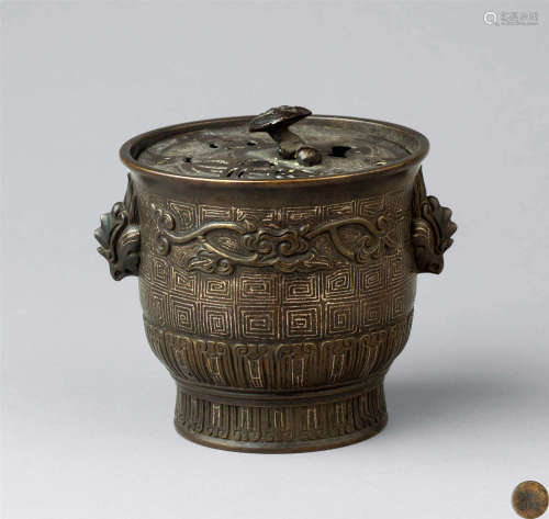 清乾隆（1736-1795） 铜错银双凤耳香熏