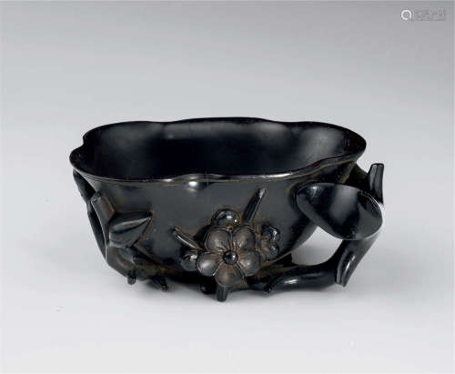清代（1644-1911） 梅花纹紫檀杯