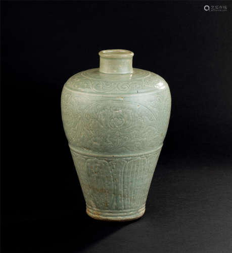 宋代（960-1279） 影青刻花梅瓶