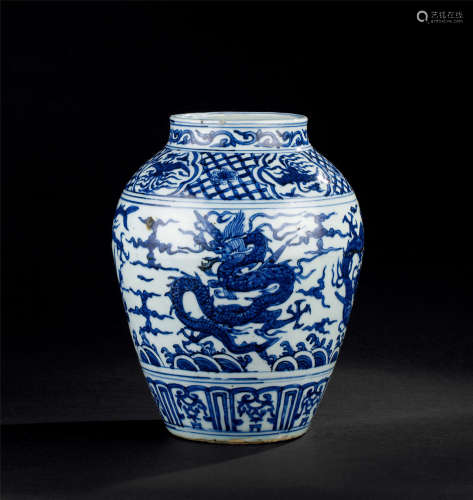 明代（1368-1644） 青花龙纹罐