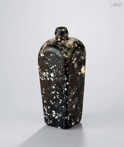 宋代（960-1279） 玻璃梅瓶