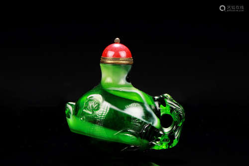 GREEN GLASS 'TEAPOT' SNUFF BOTTLE