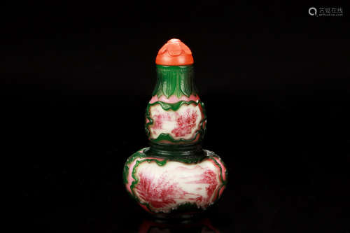 UNDERGLAZED RED AND GLASS OVERLAY SNUFF BOTTLE