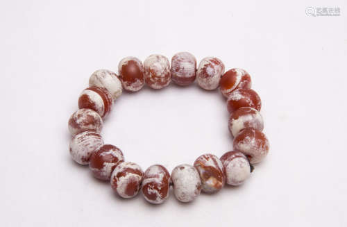 A Chinese Agate Bracelet