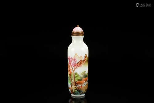 Famille rose glass 'Landscape' snuff bottle