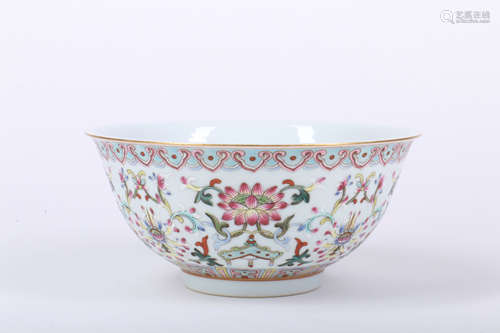 A Chinese Famille Rose Porcelain Bowl