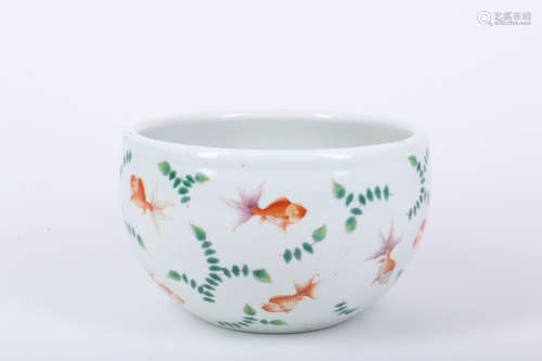 A Chinese Porcelain Planter