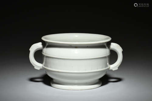 Blanc de Chine censer with two handles