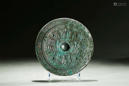 Archaic bronze 'Immortals' mirror