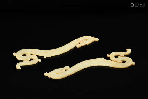Pair of white jade carved S Dragon ornaments