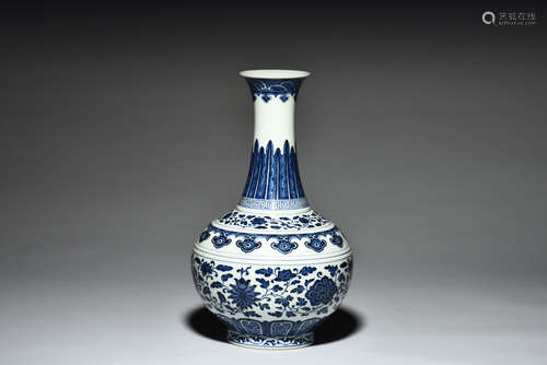 Blue and white 'Flowers' bottle vase