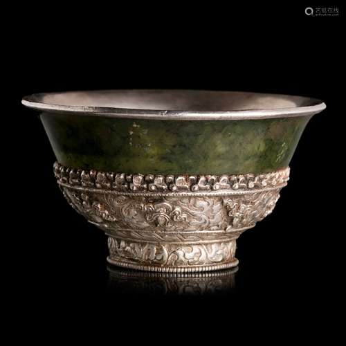 Tibetan bowl with emblems in jade and silver