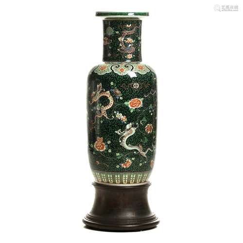 Large Chinese Porcelain Famiulle Noir Dragon Vase, Guangxu