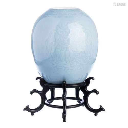 Clair-de-lune vase in Chinese porcelain, Daoguang