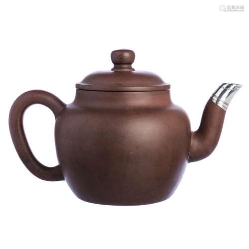 Large teapot in Chinese ceramics, Yixing