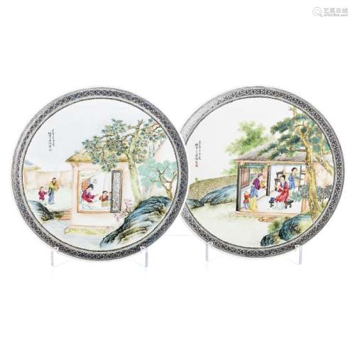 Pair of plates in Chinese porcelain, Republic