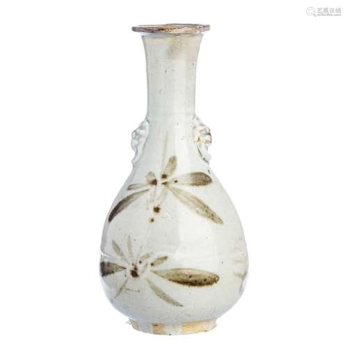 Chinese ceramics vase, Yuan / Ming