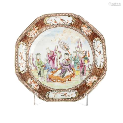 Eight-sided plate with 'figures' in Chinese porcelain, Qianlong