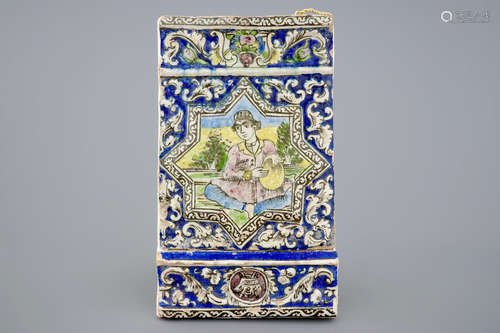 Un grand carreau rectangulaire, art qajar, Iran, vers 1900