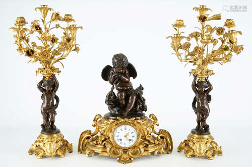 Une grande garniture de trois pices en bronze ormolu, signŽ Bardon ˆ Montpellier, 19me