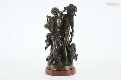 D'aprs Claude Michel Clodion (1738-1814), Groupe en bronze de deux bacchantes et un enfant, fin 19me