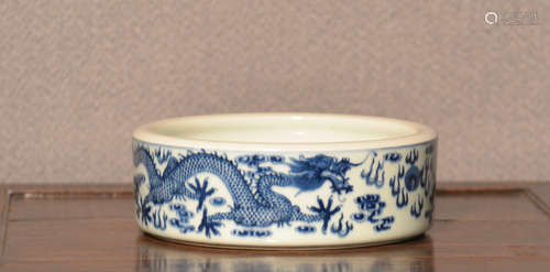 Chinese Blue White Porcelain Scholar Brush Washer - Dragon