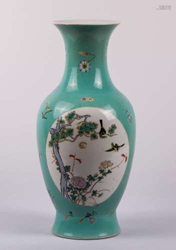 CHINESE FAMILLE ROSE PORCELAIN VASE