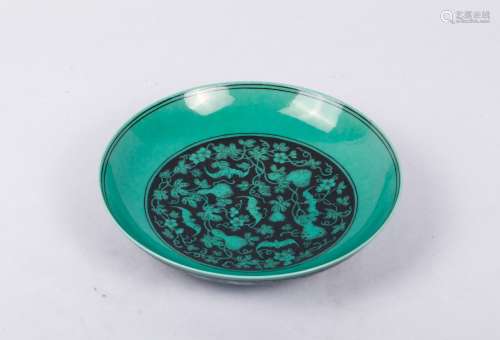 CHINESE GREEN GLAZED PORCELAIN PLATE