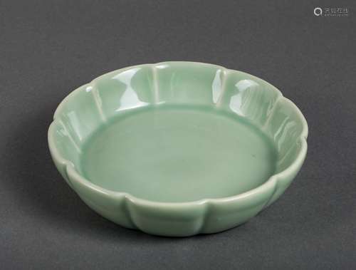 CHINESE CELADON GLAZED BRUSH WASHER WITH MARK