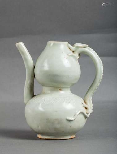 CHINESE CELADON GLAZED DOUBLE GOURD WINE EWER