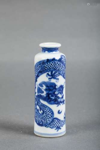 CHINESE BLUE WHITE DRAGON SNUFF BOTTLE