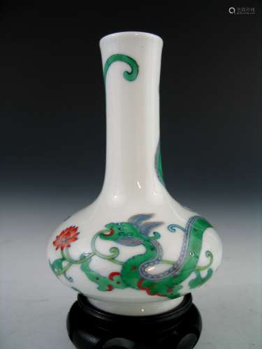 Chinese Docai Porcelain Vase, Yongzheng Mark.