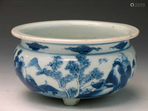 Chinese blue and white porcelain incense burner. 19th C.