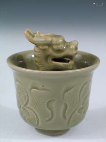 Chinese Celedon Porcelain Dragon Bowl.