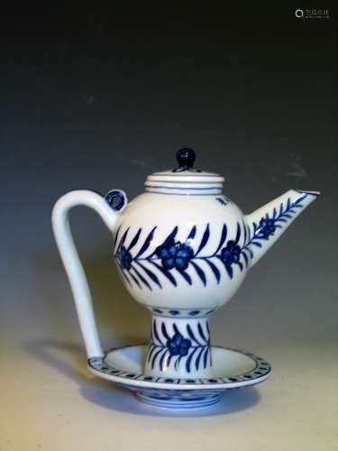 Chinese Blue and White Porcelain Teapot, Xuande Mark.