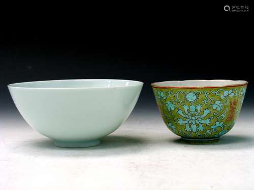 Two Chinese porcelain cups.