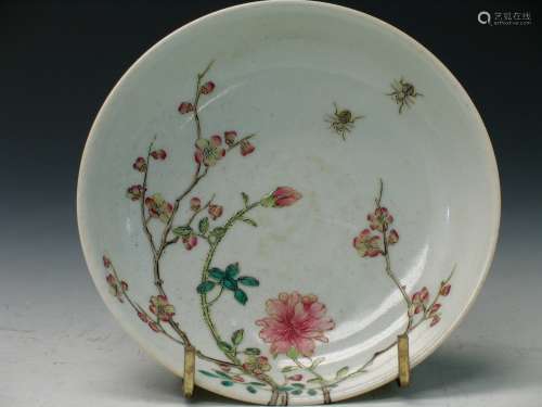Chinese famille rose porcelain dish. Daoguang Mark.
