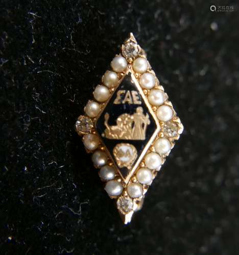 14K GOLD FRATERNAL ORDER LAPEL PIN