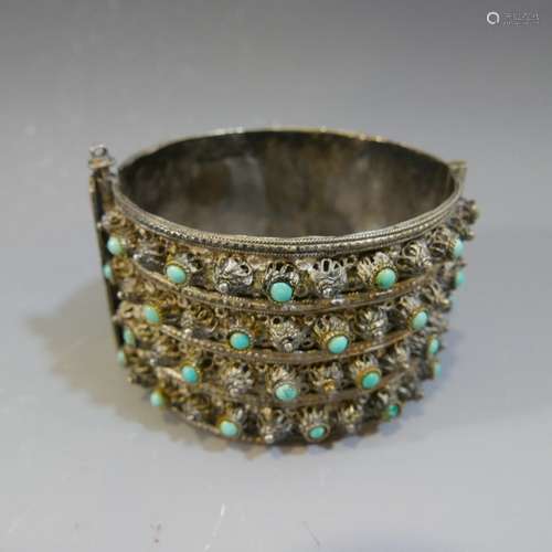 ANTIQUE STERLING SILVER TURQUOISE BRACELET