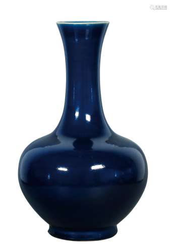 清 光绪  霁蓝釉赏瓶