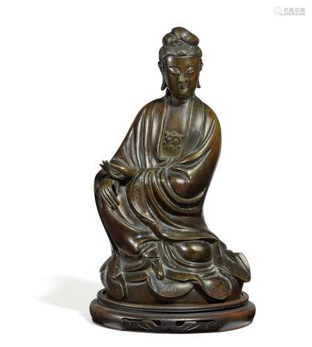 SEATED GUANYIN.