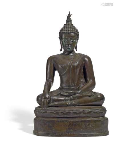 LARGE SITTING BUDDHA.