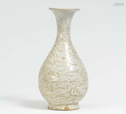 YUHUCHUN PING VASE.