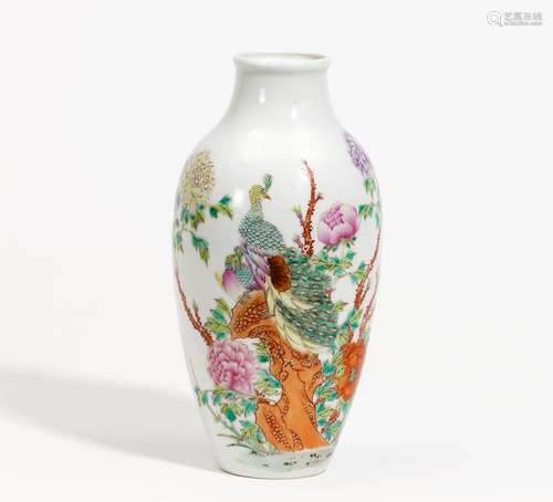 VASE WITH PHOENIX AND PEONY.