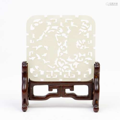 A WHITE JADE TABLE SCREEN, QING DYNASTY, 18TH CENTURY