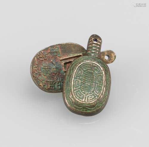 17Th Century -Bronze Case Turtle Military Pendant