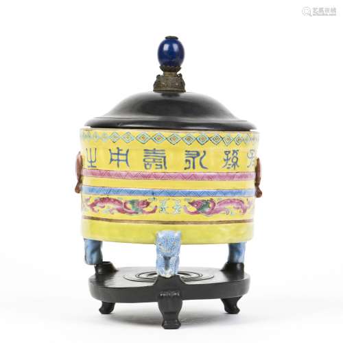 A YELLOW GLAZED FAMILLE-ROSE TRIPOD CENSER, QING DYNASTY